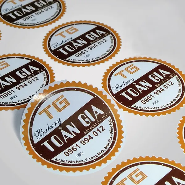 In tem nhãn decal