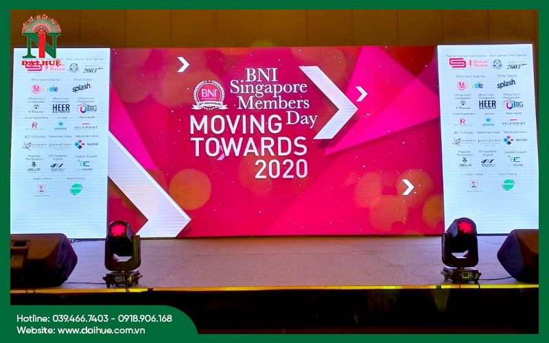 Backdrop sự kiện là gì?